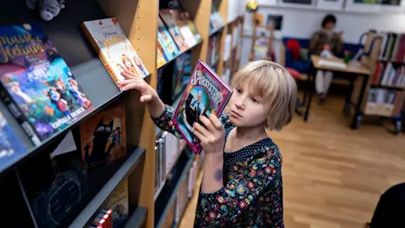 Biblioteken är en del av det demokratiska samhället.