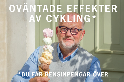 Man håller i en glass, bildtext: oväntade effekter av cykling, du får bensinpengar över.