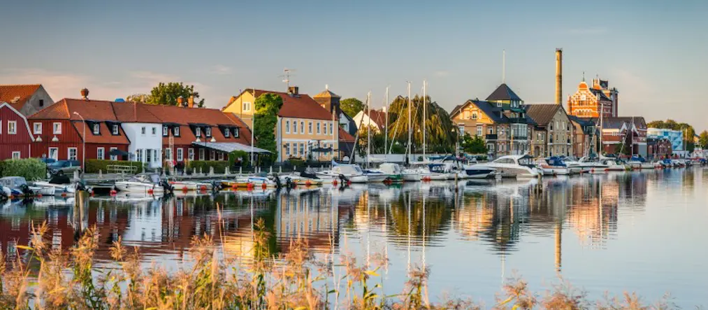 Hus och vatten i Åhus.